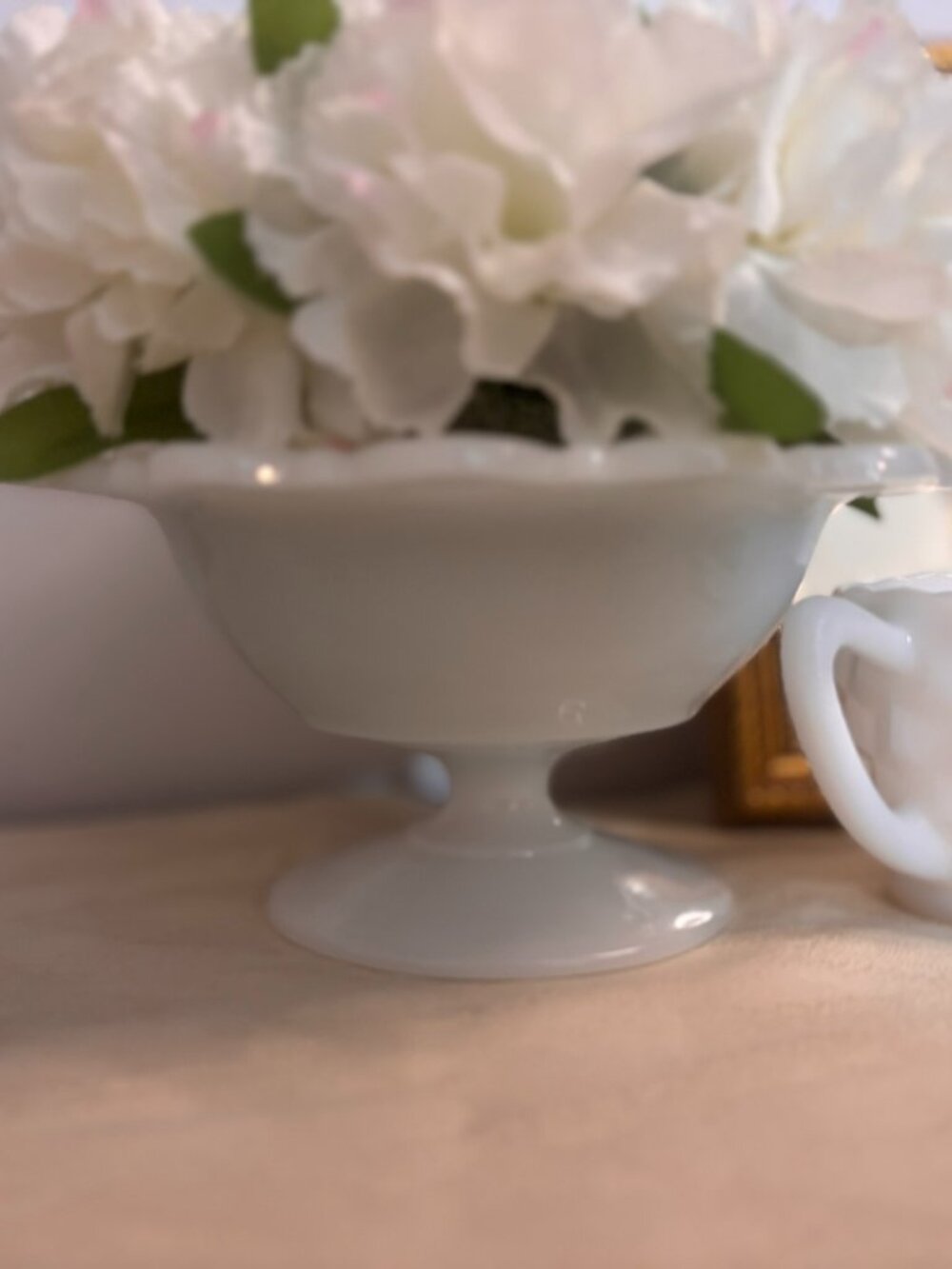 VTG Anchor Hocking Old Colony Milk Glass Compote Bowl with Lace Edge